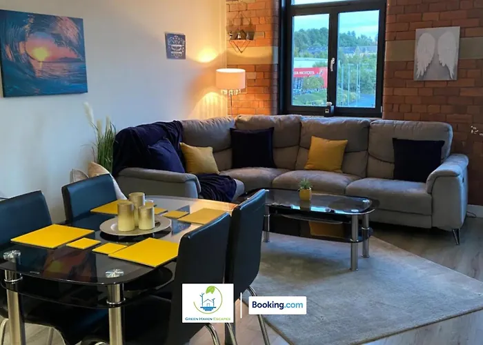 Two Bedroom In Canal Road Contractors With Free Wifi *